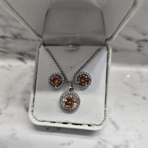 Sterling Silver And Topaz Elegant Necklace And Earrings  Jewelry Set
